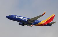 N7830A @ KLAX - Boeing 737-700 - by Mark Pasqualino