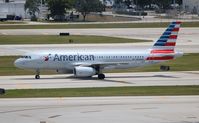 N679AW @ FLL - American