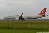 TC-JSH @ EDDL - Airbus A321-231 - TK THY THY Turkish Airlines 'Van' - 5546 - TC-JSH - 27.05.2016 - DUS - by Ralf Winter