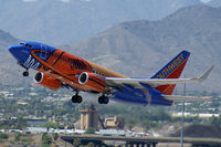 N224WN @ KPHX - This plane has been repainted twice since this picture was taken.  Now it has the standard Southwest livery. - by Dave Turpie