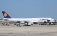 D-ABYN @ KORD - Boeing 747-800