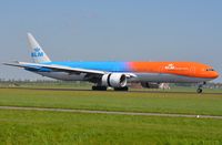 PH-BVA @ EHAM - Landing of KLM B773 - by FerryPNL