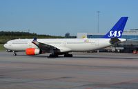 LN-RKS @ ESSA - SAS A333 pushed-back for departure. - by FerryPNL