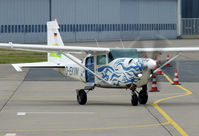 D-EKVM @ EDDV - Parajumper plane in Hannover / EDDV.