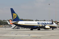 EI-DHP @ LMML - B737-800 EI-DHP Ryanair - by Raymond Zammit