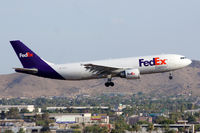 N689FE @ KPHX - No comment. - by Dave Turpie