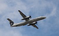 N417QX @ KSEA - DHC-8-402