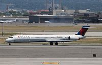 N905DA @ KSLC - MD-90-30