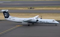 N432QX @ KPDX - DHC-8-402