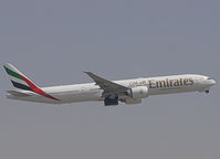 A6-EPY @ OMDB - Take off from DUBAI INTERNATIONAL Airport - by Willem Göebel