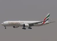 A6-EBO @ OMDB - Landing on DUBAI INTERNATIONAL Airport - by Willem Göebel