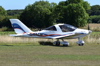 G-SACM @ X3CX - Just landed at Northrepps. - by Graham Reeve