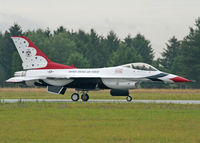 87-0323 @ LFOE - Participant of the Evreux Airshow 2007 - by Shunn311