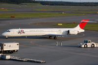 JA8029 @ RJCC - JAL MD-90 being waved off in CTS - by FerryPNL