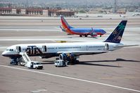 N518AT @ KPHX - ATA B752at on a hot apron in PHX - by FerryPNL