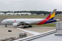 HL7756 @ RJAA - Asiana B772 taxying out - by FerryPNL