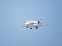 N528CL @ 3607 - Landing - by Canonman