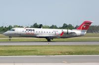 N8968E @ CYYZ - NWA Airlink CL200 landing - by FerryPNL