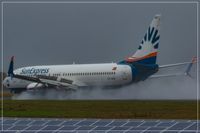 TC-SNO @ EDDR - Boeing 737-8HC - by Jerzy Maciaszek