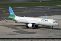 OE-LCP @ VIE - LEVEL (Anisec) Airbus A321 - by Thomas Ramgraber