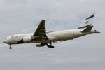 4X-ECD @ EGLL - EL AL Boeing 777- 258ER landing runway 27R From TLV,HR 13.7.2017 - by Mike stanners