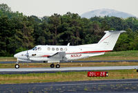N52LP @ KPDK - N52LP   Beech 300 Super King Air [FA-8] Atlanta-Dekalb Peachtree~N 22/04/2010 - by Ray Barber