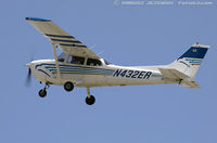 N432ER @ KOSH - Cessna 172R Skyhawk  C/N 17280652, N432ER - by Dariusz Jezewski www.FotoDj.com