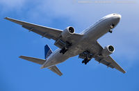 N222UA @ KEWR - Boeing 777-222/ER - United Airlines  C/N 30553, N222UA - by Dariusz Jezewski www.FotoDj.com