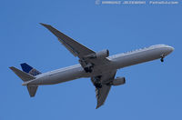 N66051 @ KEWR - Boeing 767-424/ER - United Airlines  C/N 29446, N66051 - by Dariusz Jezewski www.FotoDj.com
