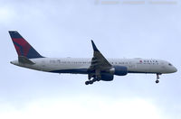 N695DL @ KJFK - Boeing 757-232 - Delta Air Lines  C/N 29727, N695DL - by Dariusz Jezewski www.FotoDj.com