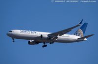 N664UA - United Airlines