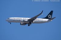 N76516 @ KEWR - Boeing 737-824 - Star Alliance (United Airlines)   C/N 37096, N76516 - by Dariusz Jezewski www.FotoDj.com