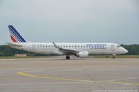 F-HBLE @ EDDK - Embraer ERJ-190LR 190-100LR - YS RAE Regional CAE opf Air France - 19000123 - F-HBLE - 20.10.2013 - CGN - by Ralf Winter