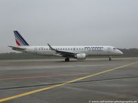 F-HBLG @ EDDK - Embraer 190LR ERJ-190-100LR - YS RAE Regional CAE opf Air France col. - 19000254 - F-HBLG - 24.11.2013 - CGN - by Ralf Winter