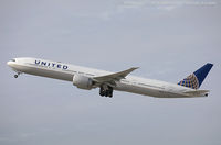 N2333U @ KEWR - Boeing 777-300/ER - United Airlines  C/N 62644, N2333U - by Dariusz Jezewski www.FotoDj.com