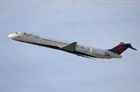 N966DL @ KEWR - McDonnell Douglas MD-88 - Delta Air Lines  C/N 53115, N966DL - by Dariusz Jezewski www.FotoDj.com