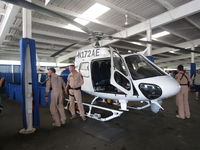 N172AE photo, click to enlarge N172AE photo, click to enlarge