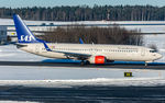 LN-RGE @ ESSA - taxying to the active RW26 - by Friedrich Becker