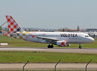 EC-MUT @ LFBO - Lining up rwy 14R for departure - by Shunn311