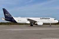 D-AIZC @ EDDK - Airbus A320-214 - LH DLH Lufthansa nc 'Buedingen' - 4153 - D-AIZC - 12.10.2018 - CGN - by Ralf Winter