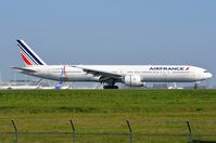 F-GZNP @ LFPG - Arrival of Air France B773 - by FerryPNL