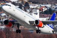 OY-KBB @ LOWI - OY-KBB @ Innsbruck Airport - by Simon Prechtl