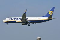 EI-FIR @ EHEH - Ryanair B738 almost over the numbers. - by FerryPNL