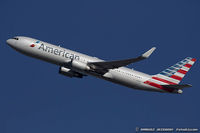 N348AN @ KJFK - Boeing 767-323/ER - American Airlines  C/N 33087, N348AN - by Dariusz Jezewski www.FotoDj.com