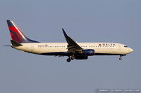N395DN @ KJFK - Boeing 737-832 - Delta Air Lines  C/N 30773, N395DN - by Dariusz Jezewski www.FotoDj.com