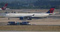 N825NW - A333 - Delta Air Lines