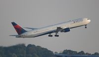 N830MH @ KATL - Delta 767-400