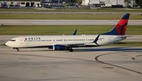 N834DN @ KFLL - Delta 737-932 - by Florida Metal