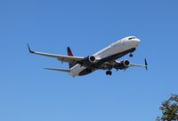 N852DN @ KLAX - Delta 737-932 - by Florida Metal