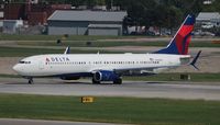 N858DZ @ KDTW - Delta 737-932 - by Florida Metal